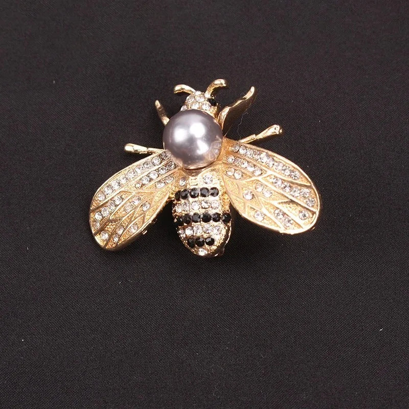 Bekannte Marke Design Insekten Serie Brosche Frauen Zarte Kleine Biene Broschen Kristall Strass Anstecknadel Schmuck Geschenke Für Mädchen