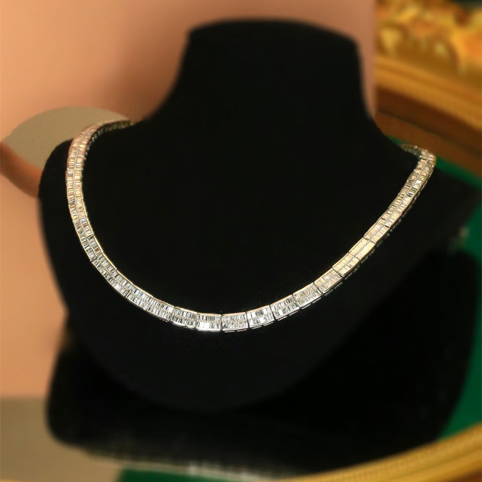 UBESTNICE 18K White Gold Diamond Choker Necklace on display bust
