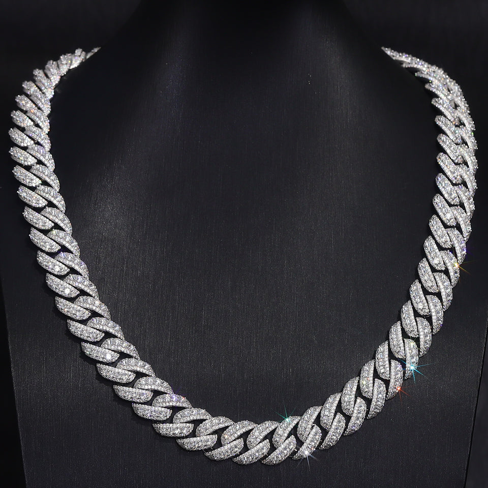 Close-up of Cuban link chain clasp fully iced with Moissanite