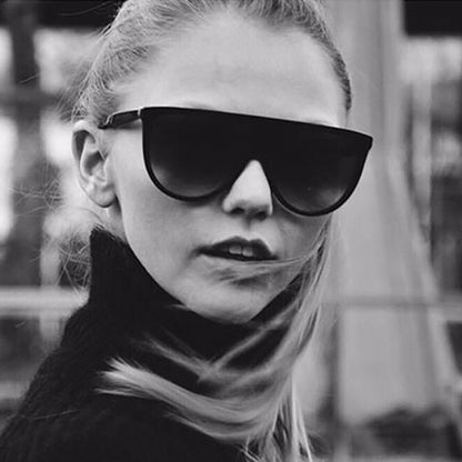 Große Rahmen Sonnenbrillen Einteilige Sonnenbrillen für Damen Personalisierte Strand Catwalk Internet-Promi-Brillen Trend
