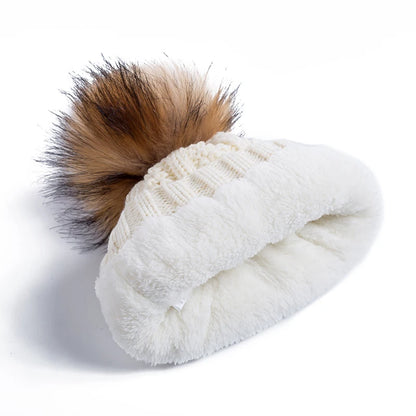 Neue Damenhüte, hohe Qualität, mit Pelz gefütterte Bommeln, Wintermütze, stylische Wollmützen für Damen, warme, dicke Streetwear-Strickmütze