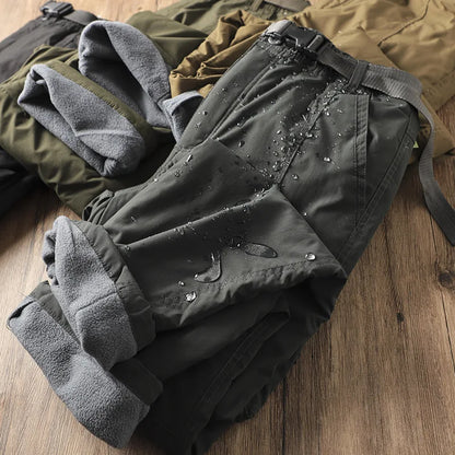Outdoor-Arbeitshose Herren Loose Fleegefutter Dicke Softshell-Wanderhose Winddicht Wasserdicht Polyesterfaser Gerades Bein