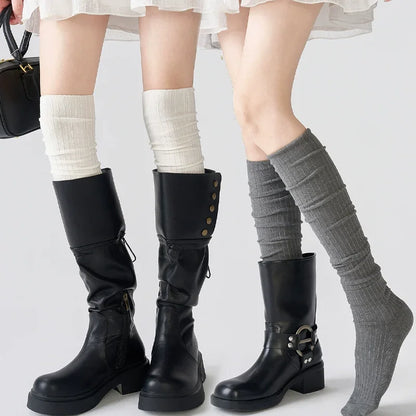 Frühling Herbst Kniestrümpfe für Damen Weiße vertikale Streifen Lange Socken Mode Mädchen JK Skinny Stiefelsocken Japanischer Stil
