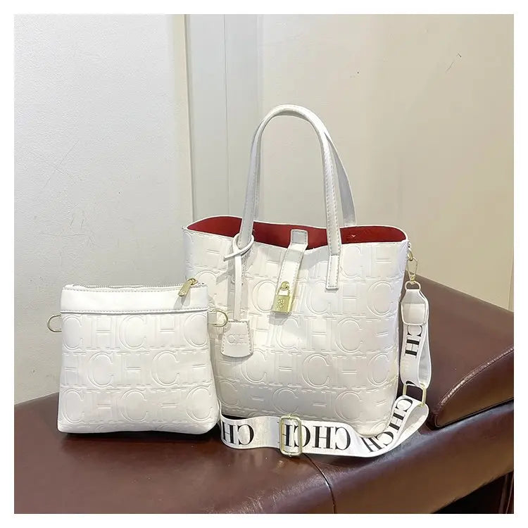 Neue Damen-Umhängetasche mit auffälligem Buchstabenmuster & Farbkontrast, geräumige, breite, gepolsterte Schultertasche, lässig-chic