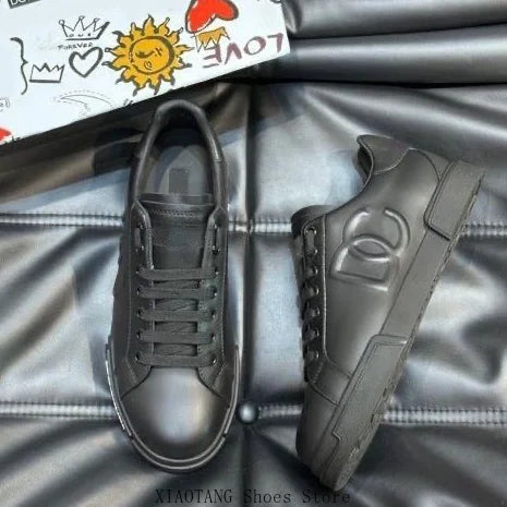 Italian High-end Casual Shoes, New Trendy Letter-style Sports Sneakers for Women, European Men's Lace-up White Shoes, Large-sized Children's Shoes, Casual Business Men's Shoes. Fashionable and Versatile Children's Shoes.