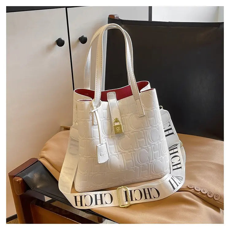 Neue Damen-Umhängetasche mit auffälligem Buchstabenmuster & Farbkontrast, geräumige, breite, gepolsterte Schultertasche, lässig-chic
