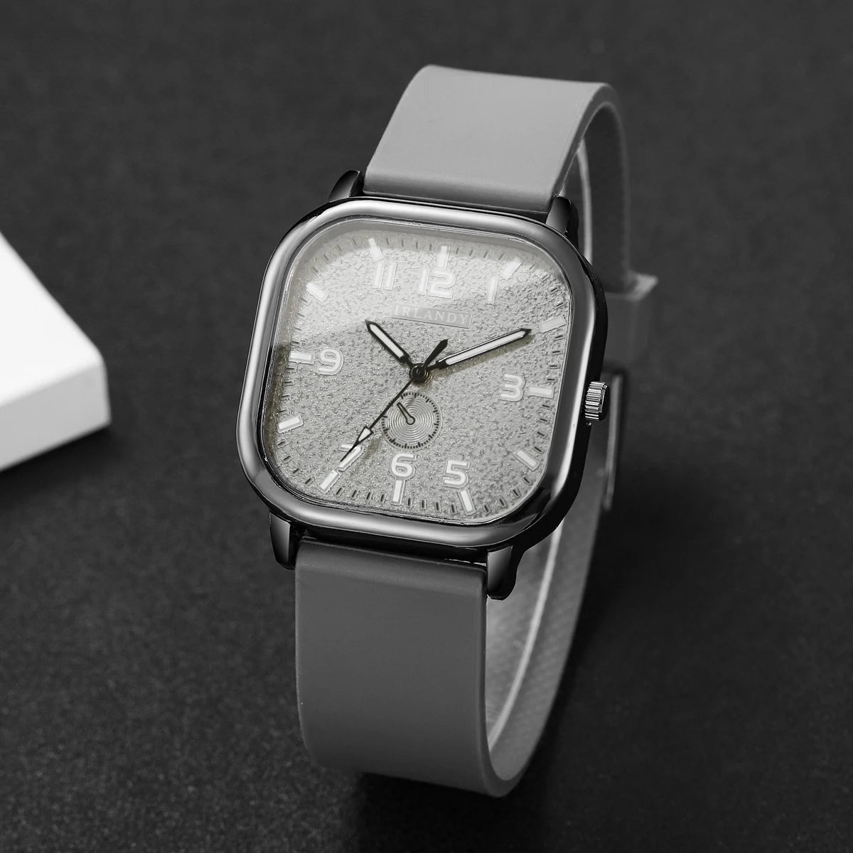 Fashion Square Damenarmbanduhr Lässige Silikonarmband Quarzuhr Sportarmbanduhr für Herren Damen Studenten (Ohne Box)