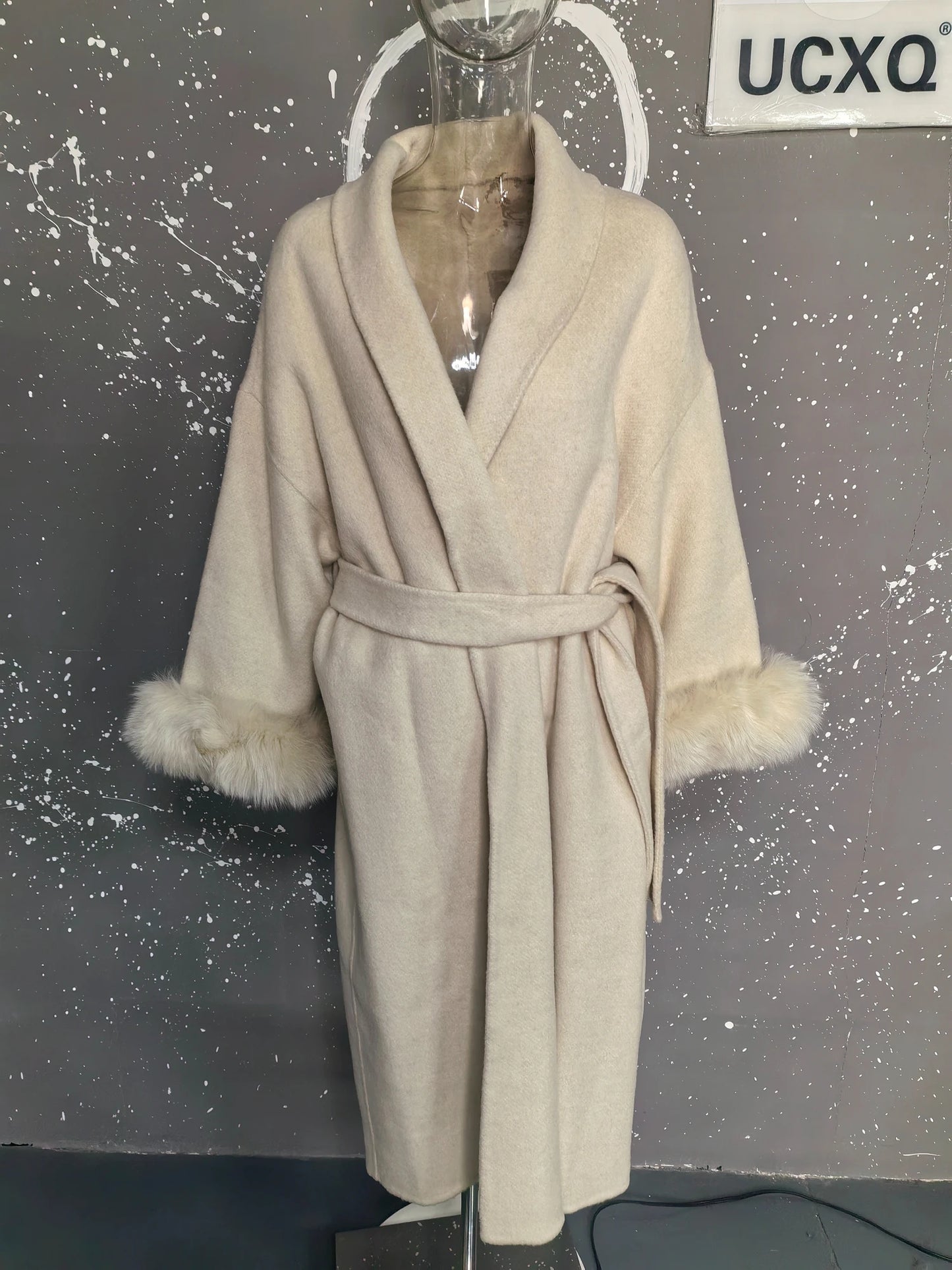 UCXQ Eleganter OL Business-Mantel Pelz-Patchwork Langarm Wollmantel Schöne Damenbekleidung Jacke Herbst 2025 Winter