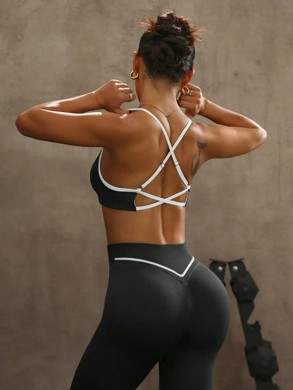 Sexy Backless Sports Bra with Lifted Butt and Color Block Design - Women's Yoga Pants Set for Outdoor Activities