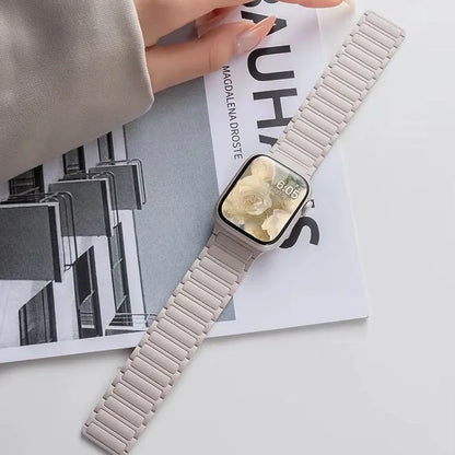Silicone Strap for Apple Watch 46mm 42mm 49mm 45mm 41mm 44mm 40mm Magnetic Band for IWatch Ultra 3/2 Series 11 10 9 8 7 6 SE 5