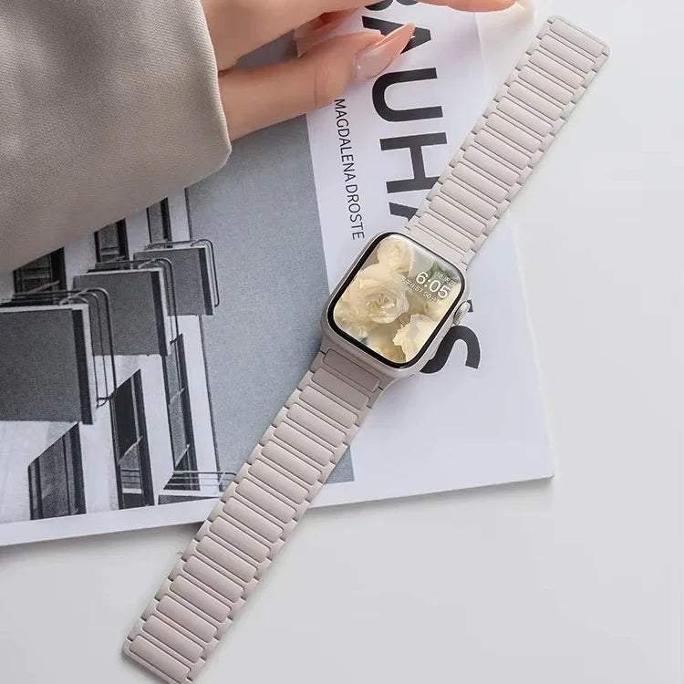 Silicone Strap for Apple Watch 46mm 42mm 49mm 45mm 41mm 44mm 40mm Magnetic Band for IWatch Ultra 3/2 Series 11 10 9 8 7 6 SE 5