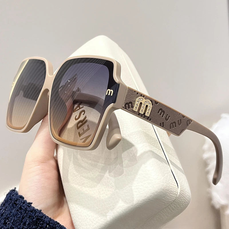 Neue quadratische Rahmen Modische große Damen-Reisebrillen Sonnenschutz Trend Personalisierte hochwertige Mädchensonnenbrillen