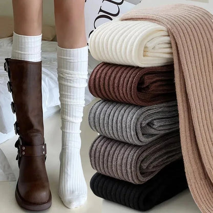 Frühling Herbst Kniestrümpfe für Damen Weiße vertikale Streifen Lange Socken Mode Mädchen JK Skinny Stiefelsocken Japanischer Stil