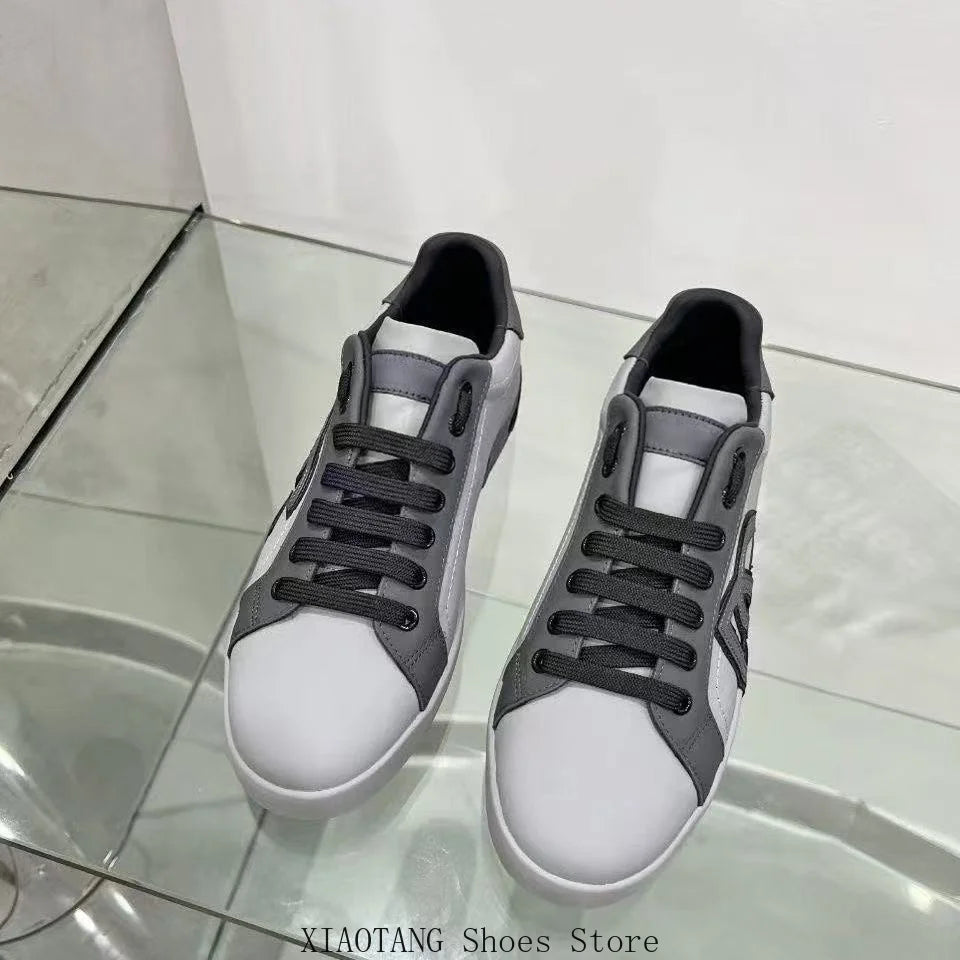 Italian Luxury Casual Shoes, New Trendy Letter-patterned Sports Shoes for Women, European-style Business Casual Men's Lace-up Sneakers, Large-sized Children's Shoes, Fashionable and Versatile Family Shoes.