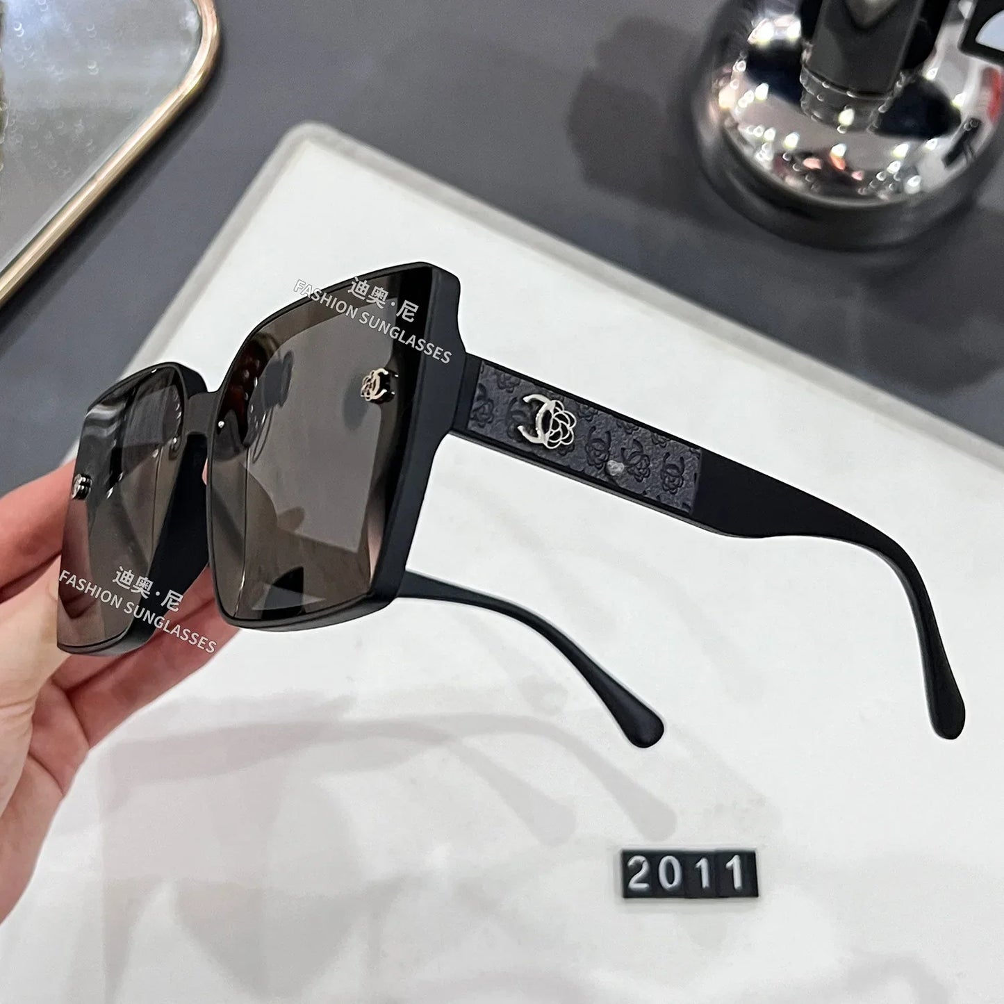 2025 New Fashion Polarized Square Sunglasses Women Brand Design Oversized Sun Glasses Ladies Luxury Eyewears Oculos De Sol UV400
