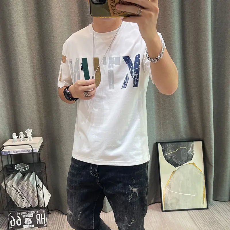 2023 Sommer Neue Mode Street Letter Printing T-Shirts Herren Koreanischer Stil Rundhals Kurzarm Locker Freizeit Baumwoll-Pullover