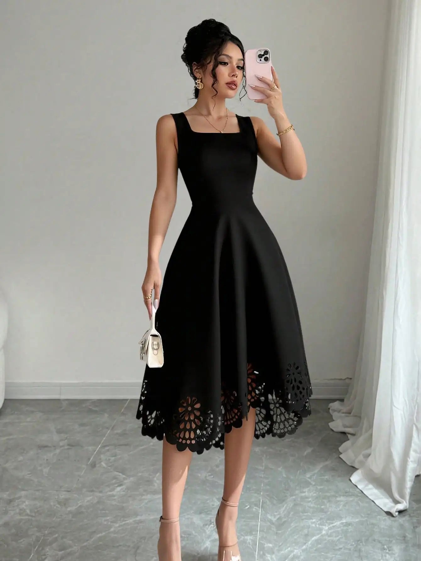 Women's Sleeveless Laser Cut Lace Hem Casual Dress