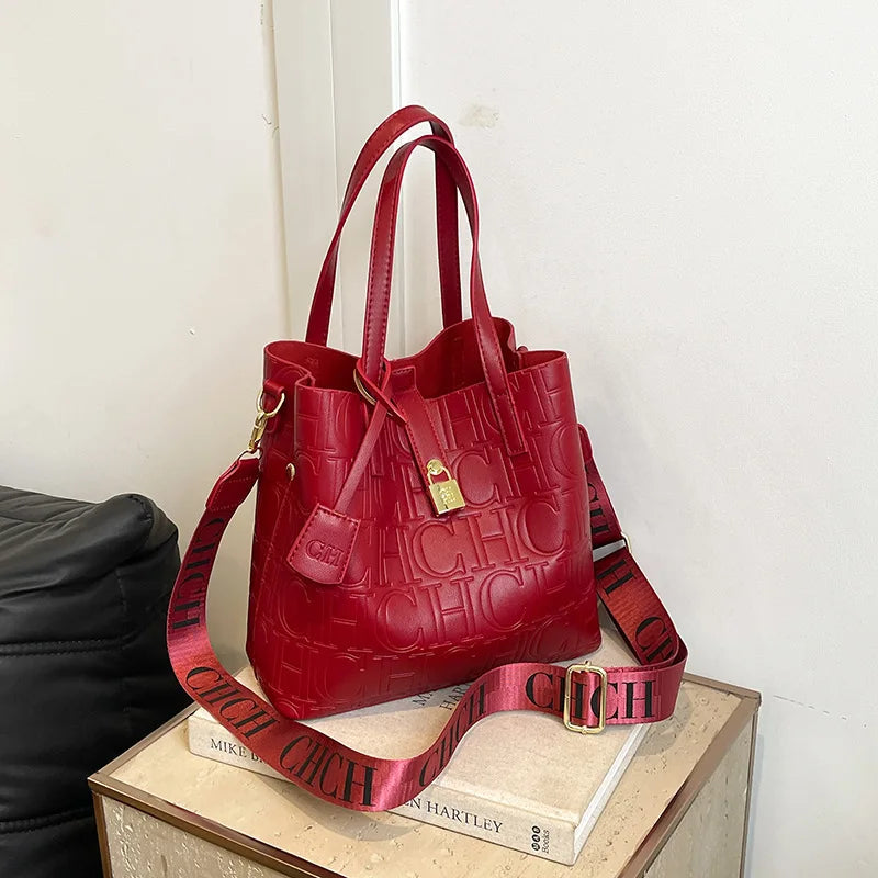 2025 New Large-capacity Bucket Bag, Winter Fashion Letter Printing Temperament Versatile Messenger Bag
