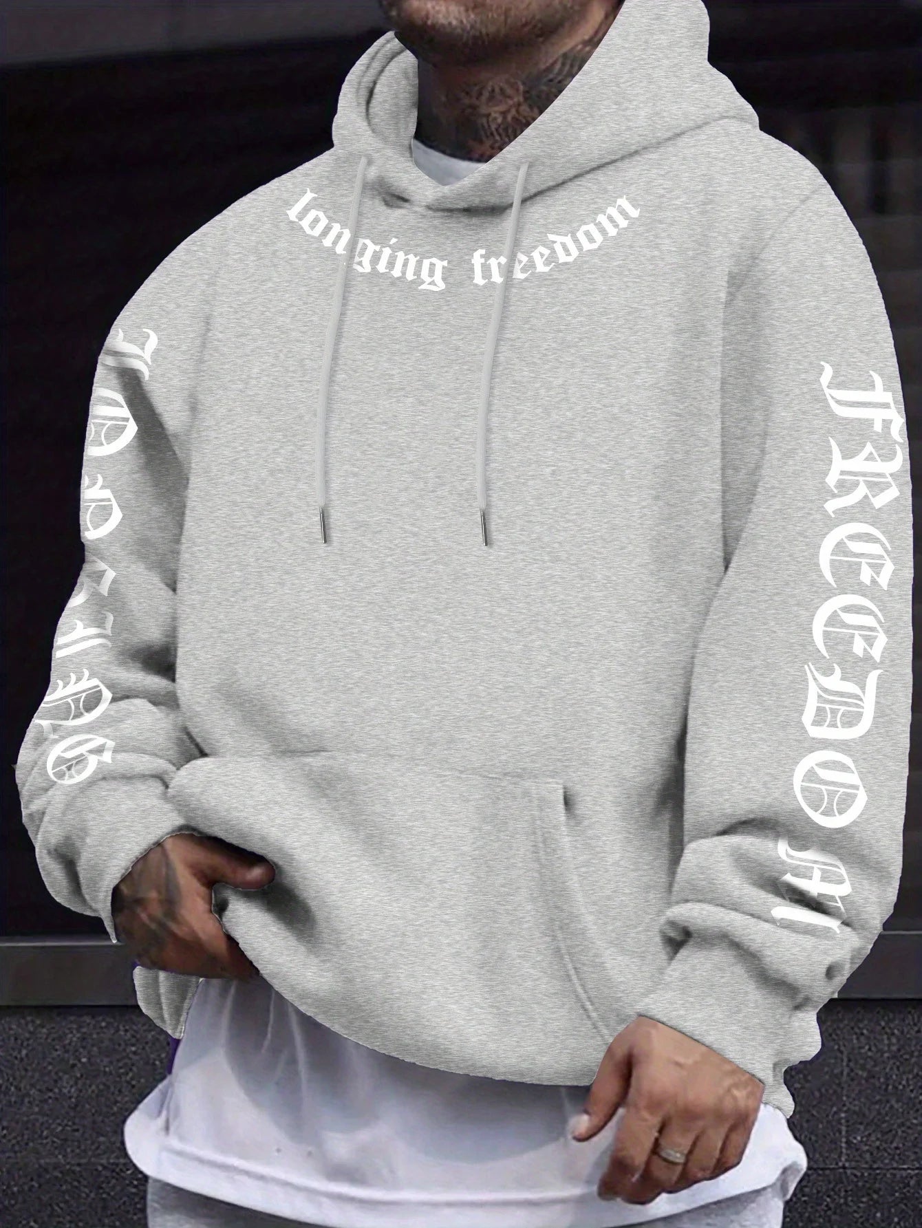 The 2025 autumn new men's hoodie is a casual and fashionable outdoor simple men's wear with letter prints