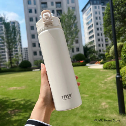 TYESO 600/750ML Thermosflasche mit Strohhalm Edelstahl Auto Thermobecher Sport Wasserflaschen Hält Kalt und Warm Thermobeker