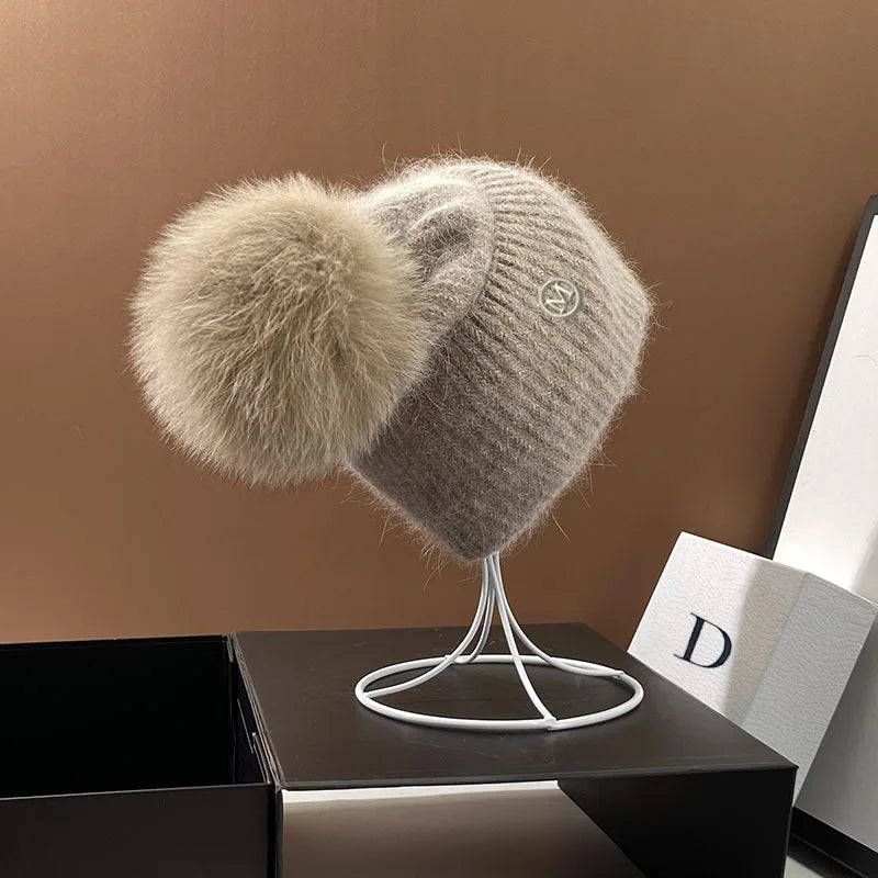 Echte Fuchspelz-Bommelmützen für Damen Winter Outdoor Warme Strickmützen Mode M-Buchstabe Kaninchen gestrickt Dicke Mütze Weihnachten