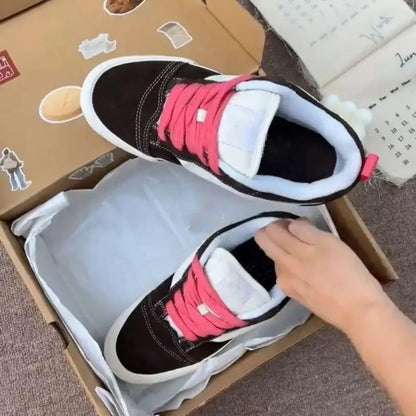 Ultraleichte sportliche Freizeitschuhe Unisex Canvas Flats Vielseitige Slip-On-Sneaker für Jugendliche mit runder Zehenpartie und EVA-Außensohle
