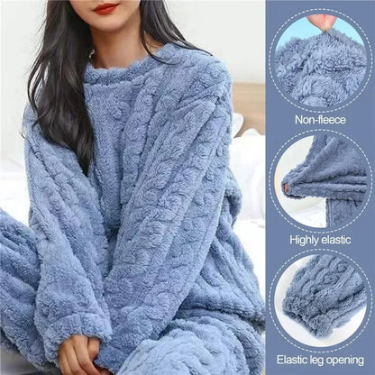 Soft Coral Velvet Warm Pajama Set for Women Cozy Loungewear Outerwear for Winter Christmas Back to School Gift ﻿