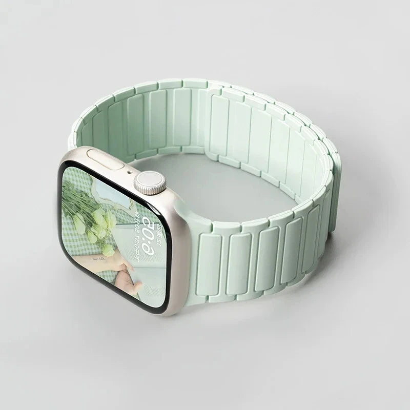 Silicone Strap for Apple Watch 46mm 42mm 49mm 45mm 41mm 44mm 40mm Magnetic Band for IWatch Ultra 3/2 Series 11 10 9 8 7 6 SE 5