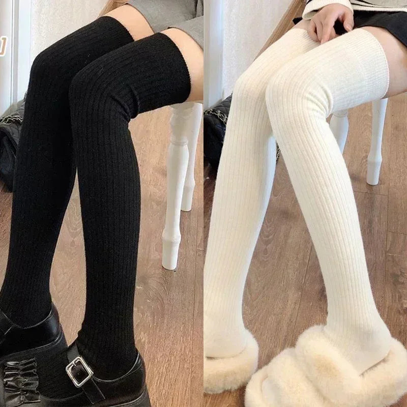 Frühling Herbst Kniestrümpfe für Damen Weiße vertikale Streifen Lange Socken Mode Mädchen JK Skinny Stiefelsocken Japanischer Stil