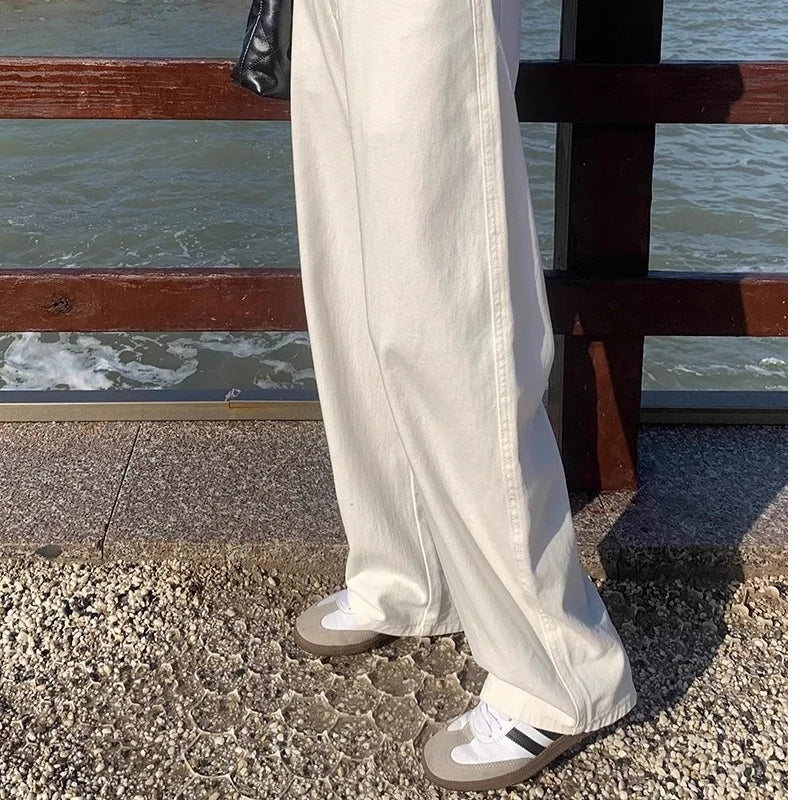 Lockere weiße Wide-Leg-Jeans für Damen, mit Falten, hoher Taille, gerades weites Bein, Mopping-Hose