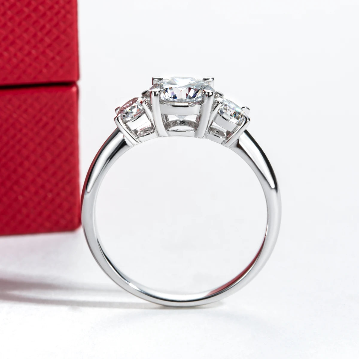 AnuJewel 14K Weißgold D-Farbe VVS Lab Grown Diamant Dreistein-Verlobungsringe mit IGI Zertifikat 585 Gold Ehering
