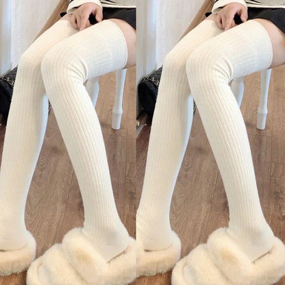 Frühling Herbst Kniestrümpfe für Damen Weiße vertikale Streifen Lange Socken Mode Mädchen JK Skinny Stiefelsocken Japanischer Stil