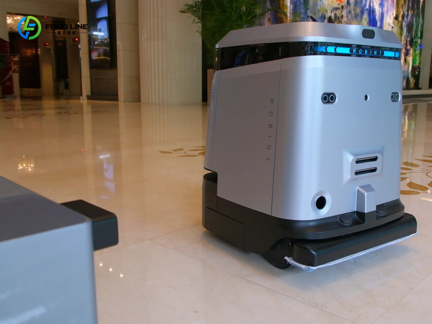 Manufacturer-Sold Smart Commercial Cleaning Robot Self-Cleaning Vacuum Cleaner with Dust Removal and Floor Cleaning Functions