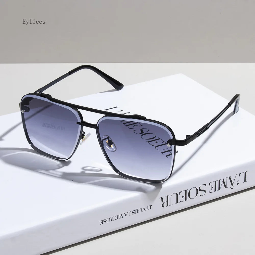 2025 Metal Punk Big Frame Sunglasses for Men Women Cool Driving Glasses Brand Design Square Sun Glasses Goggles UV400 Eyewear