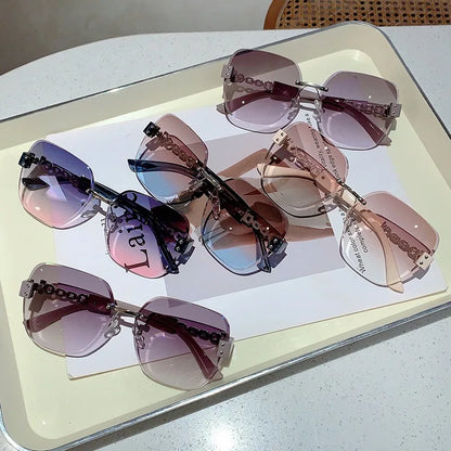 Unisex Sunglasses 2025 New Borderless Metal Chain Simple Fashionable Cool Versatile Luxury Brand High Quality Popular Sunglasses