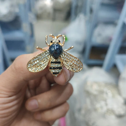 Bekannte Marke Design Insekten Serie Brosche Frauen Zarte Kleine Biene Broschen Kristall Strass Anstecknadel Schmuck Geschenke Für Mädchen