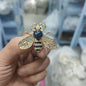 Bekannte Marke Design Insekten Serie Brosche Frauen Zarte Kleine Biene Broschen Kristall Strass Anstecknadel Schmuck Geschenke Für Mädchen