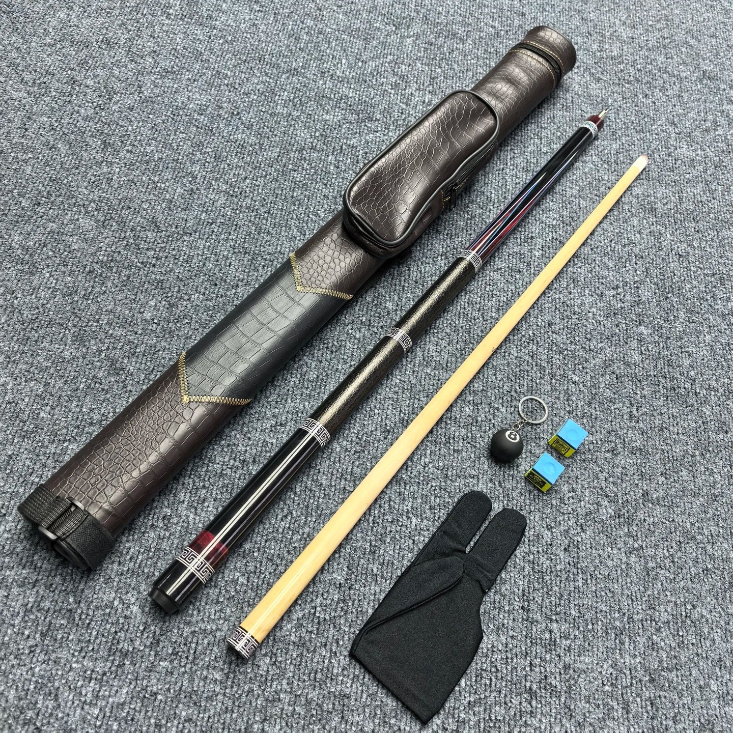High quality handmade maple pool cue - length 148 cm/58 inches, weight 20 ounces, tip 13 millimeters