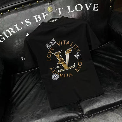 The 2025 New Summer Men's Short-sleeved, Fashionable, Figure-hugging Round-neck T-shirt Is of High-end and Light Luxury