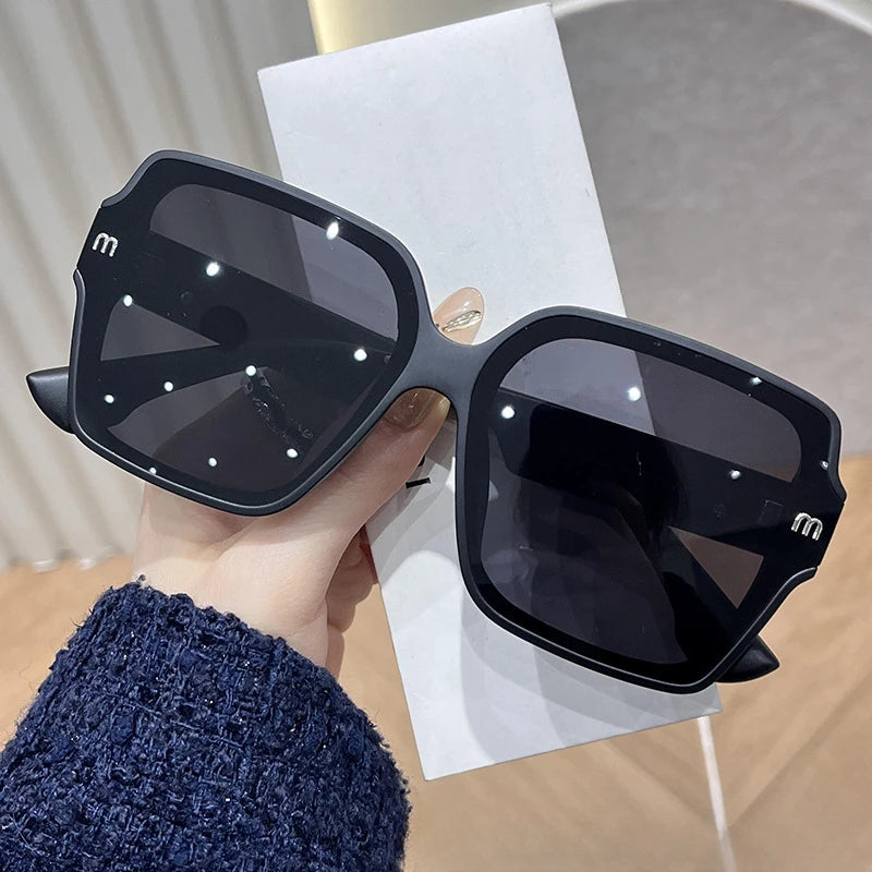 Neue quadratische Rahmen Modische große Damen-Reisebrillen Sonnenschutz Trend Personalisierte hochwertige Mädchensonnenbrillen