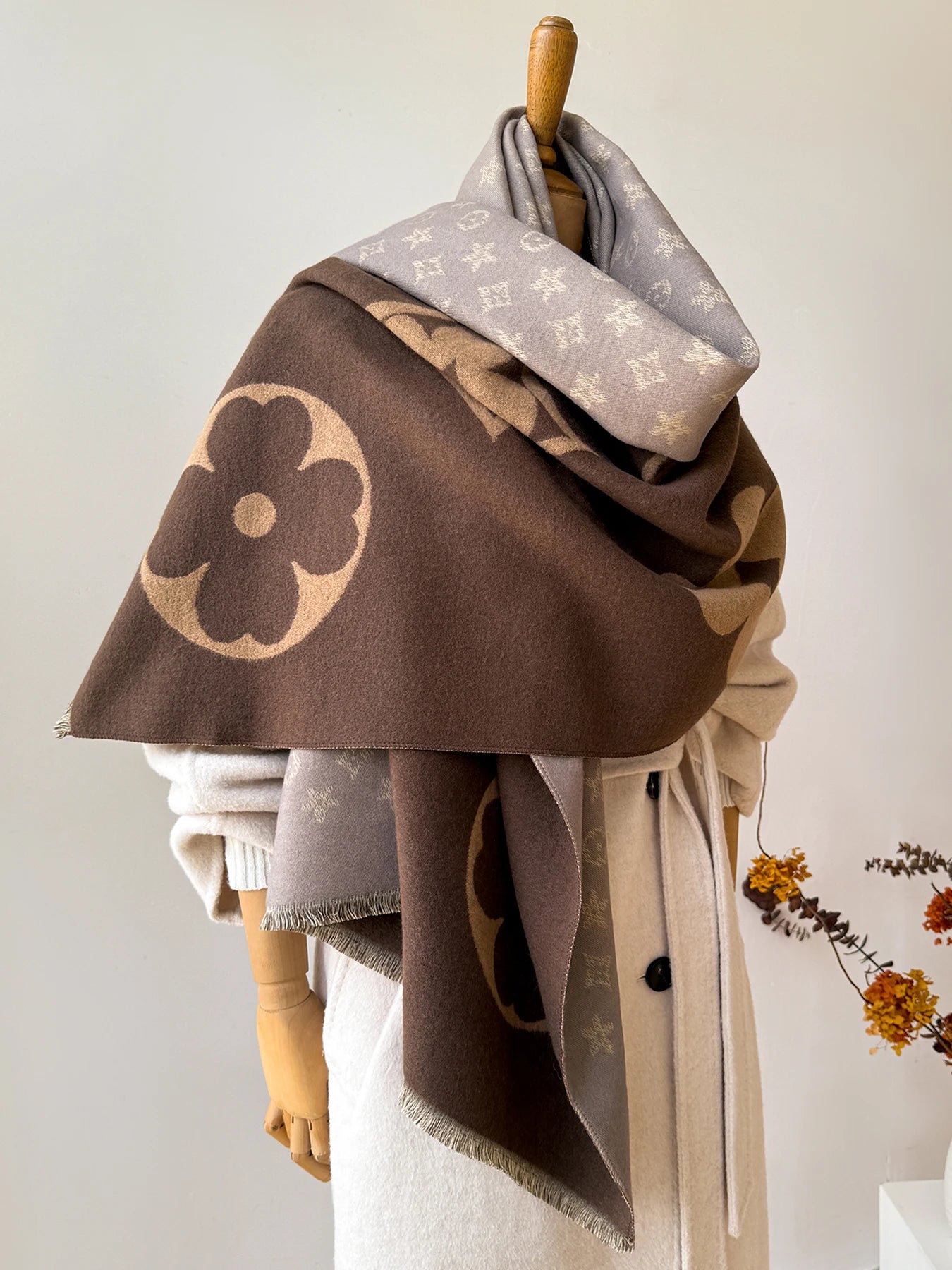 Women's Autumn Winter Faux Cashmere Shawl Warm Jacquard Scarf Versatile Blanket Use Neck Protection New Style