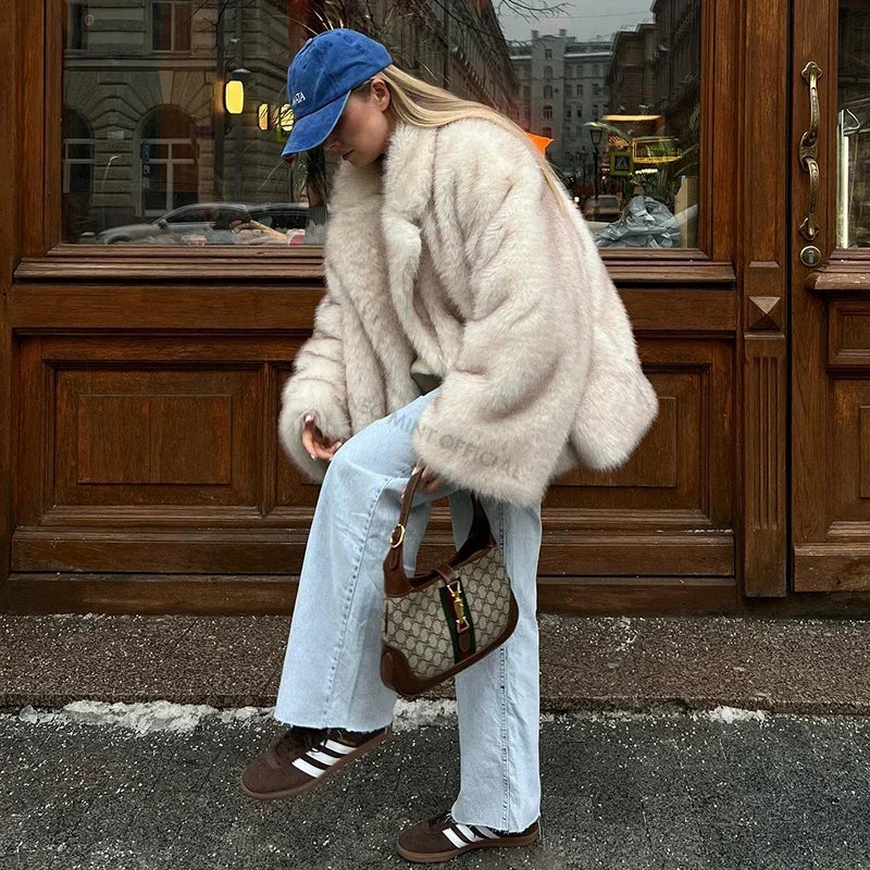 Neo Mint 2024 Winter Ins Hot Fashion Girls Oversized Farbverlauf Pelzmantel Damen Dick Warme Oberbekleidung Flauschige Kunstfuchsjacke