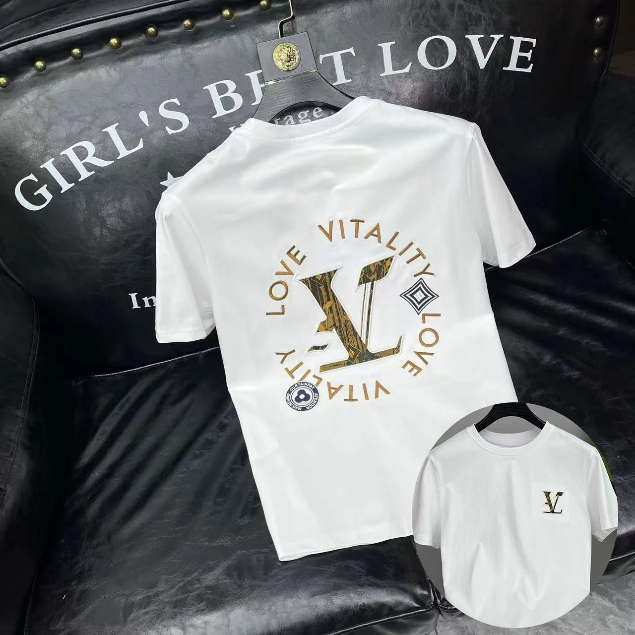 The 2025 New Summer Men's Short-sleeved, Fashionable, Figure-hugging Round-neck T-shirt Is of High-end and Light Luxury