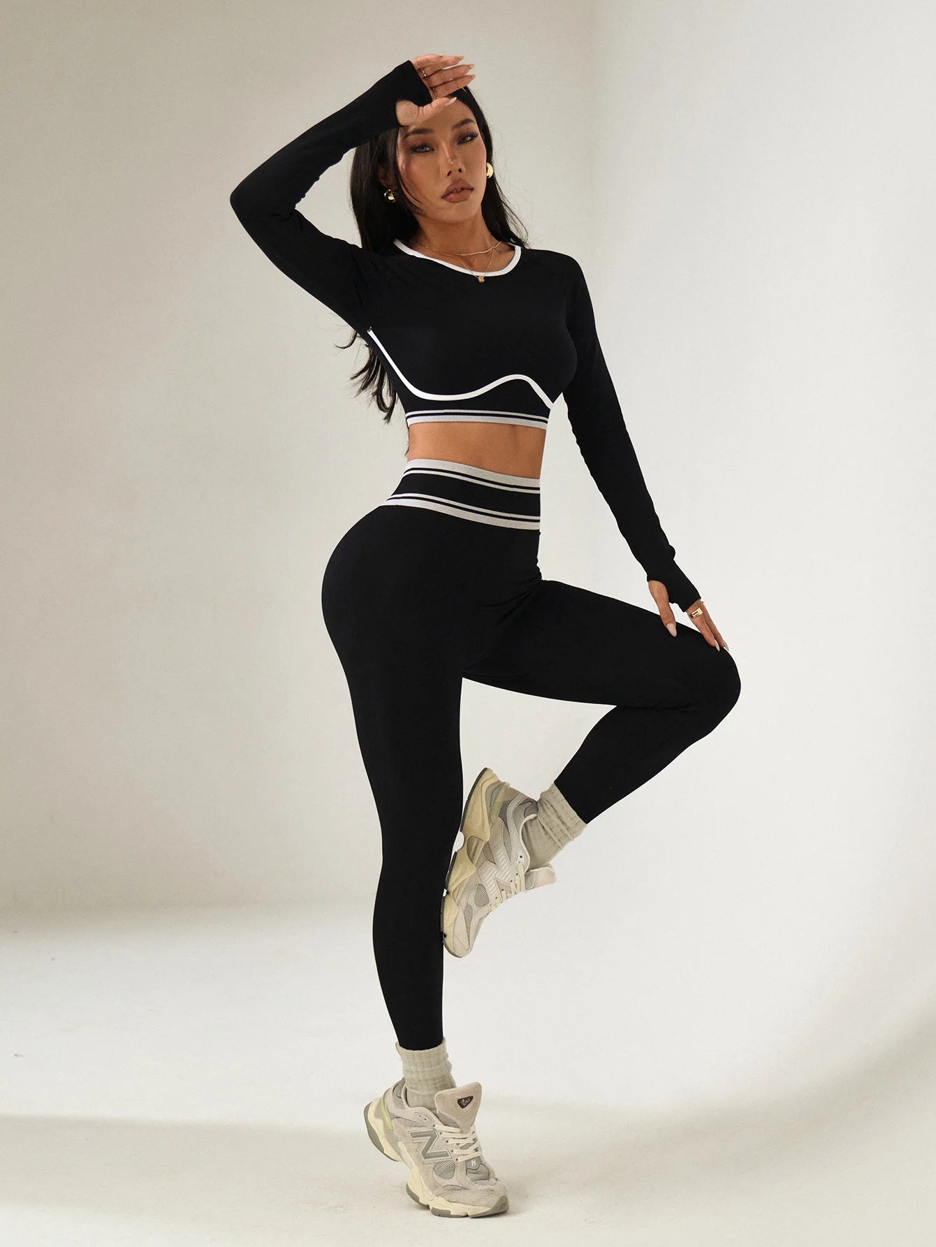 Autumn and winter sports yoga sets, women's round-neck long-sleeved tops and tight-fitting trousers, outdoor fitness yoga wear