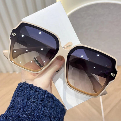 Neue quadratische Rahmen Modische große Damen-Reisebrillen Sonnenschutz Trend Personalisierte hochwertige Mädchensonnenbrillen