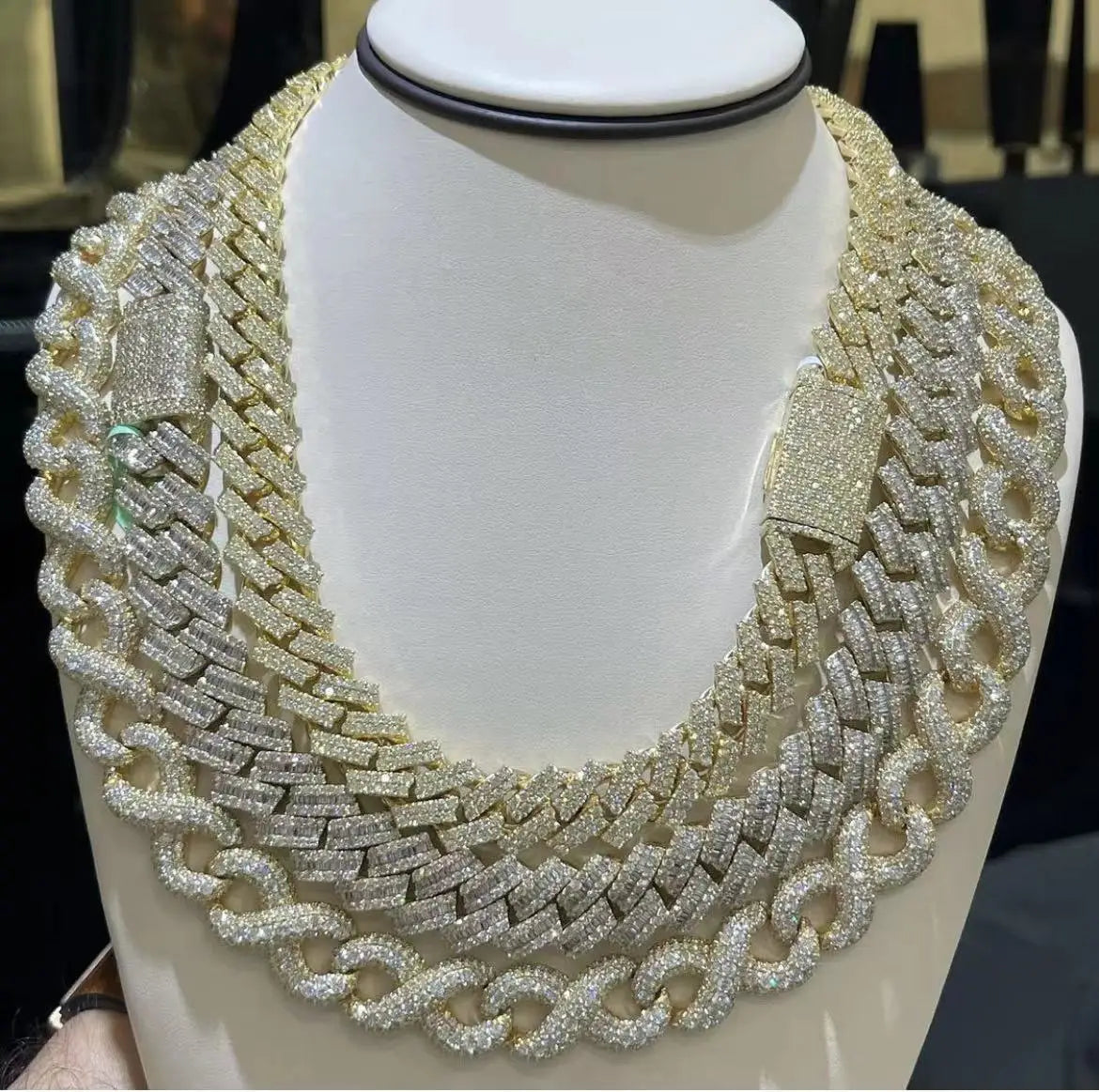 Modeschmuck Iced out 925er Sterlingsilber 4 Reihen VVS Moissanite Benutzerdefinierte Farbe Bling Cuban Gliederkette Halskette