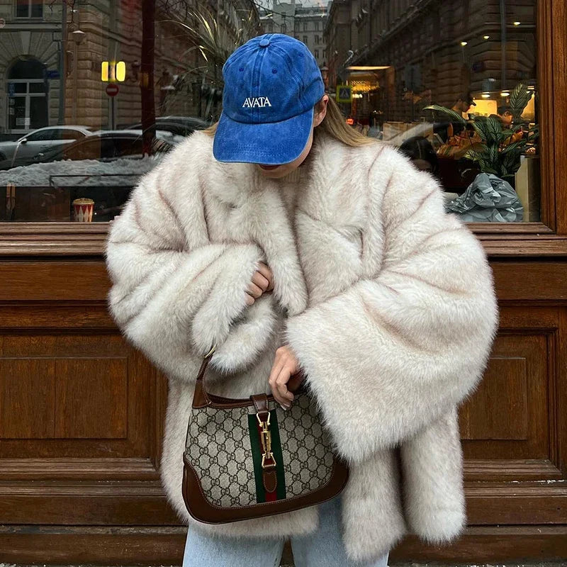 Neo Mint 2024 Winter Ins Hot Fashion Girls Oversized Farbverlauf Pelzmantel Damen Dick Warme Oberbekleidung Flauschige Kunstfuchsjacke