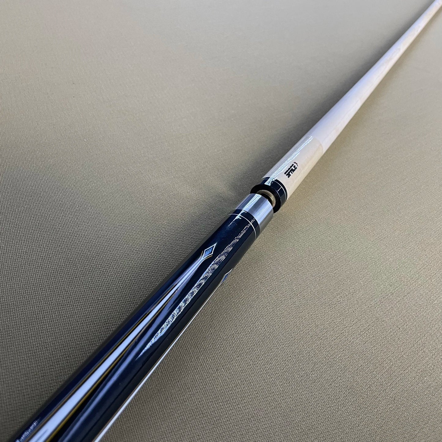 Pro 13mm Maple Pool Cue – Carom Billiard Stick