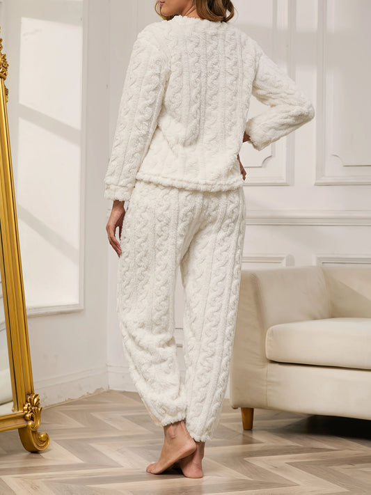 Autumn Winter Warm 2-piece Pajamas Set of Women Home Wear Flannel Long Sleeve Tops and Trousers Home Wear Loungewear
