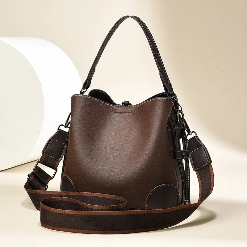 TRAVEASY Women's Vintage Bucket Bag 2025 New Large Capacity Crossbody Shoulder Bag Fashion Stylish Spacious Handbag for Women
